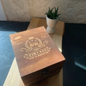 WHISKEY GIFT SET | Set of 3 | Whiskey Glass Whiskey Rocks & Slate Coaster | 1975